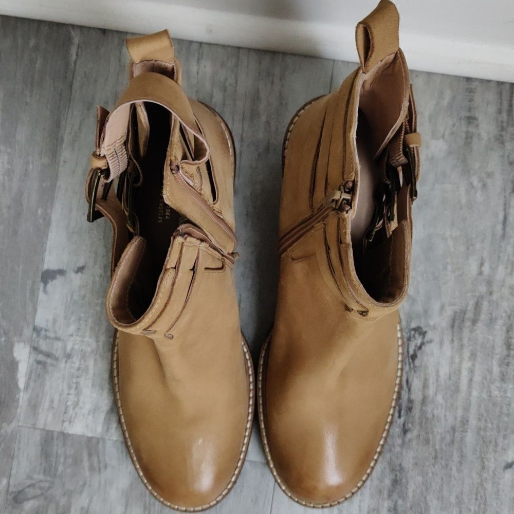 NWOB Seychelles Give it a Whirl buckle booties - Picture 4 of 9